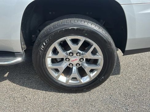 Used 2016 GMC Yukon SLT w/ Open Road Package AWD/4WD image 27
