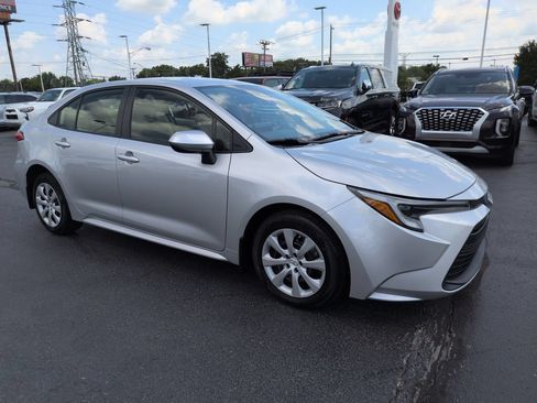 Used 2024 Toyota Corolla LE FWD image 7