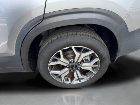 Used 2023 Kia Seltos EX AWD/4WD image 32