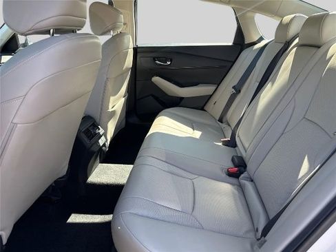 Used 2023 Honda Accord EX-L image 13