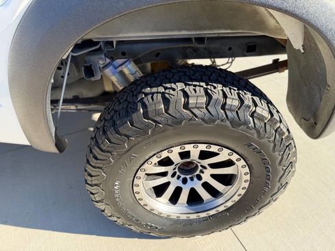 Used 2012 Ford F150 Raptor image 13