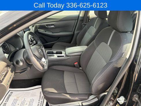 Used 2020 Nissan Sentra SV FWD image 18
