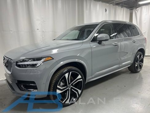 Used 2024 Volvo XC90 B6 Ultimate w/ Lounge Package image 1
