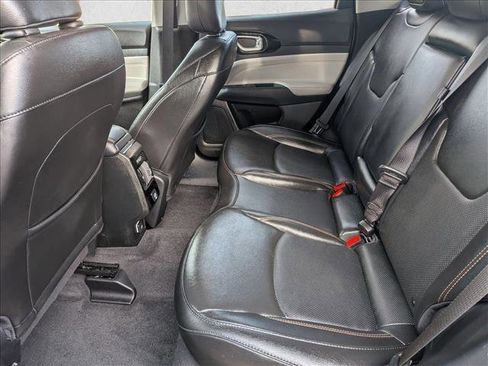 Used 2022 Jeep Compass Limited image 16