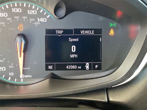 Certified 2022 Chevrolet Trax LS w/ Tint and Cruise Package image 12