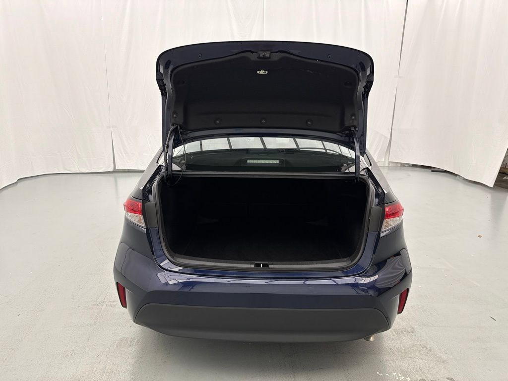 Used 2024 Toyota Corolla LE FWD image 14
