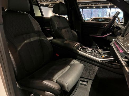 Used 2024 BMW X7 xDrive40i w/ Executive Package image 16