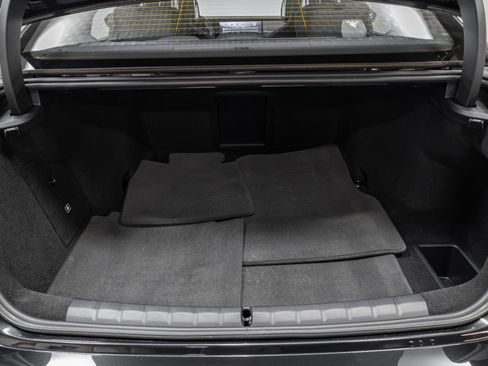 Used 2023 BMW i7 xDrive60 image 47