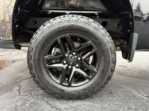 Used 2021 Chevrolet Silverado 1500 Custom Trail Boss w/ Realtree Special Edition image 13