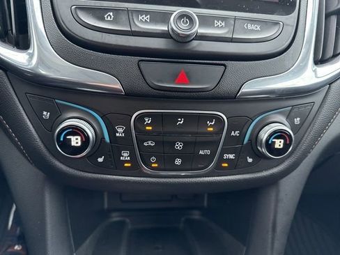 Used 2020 Chevrolet Equinox Premier image 30