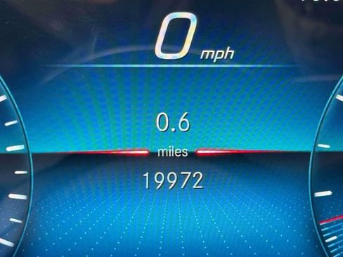 Used 2023 Mercedes-Benz GLS 450 4MATIC image 29