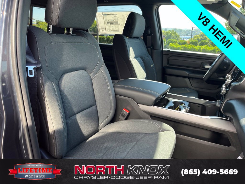 New 2026 RAM 1500 Express AWD/4WD image 29