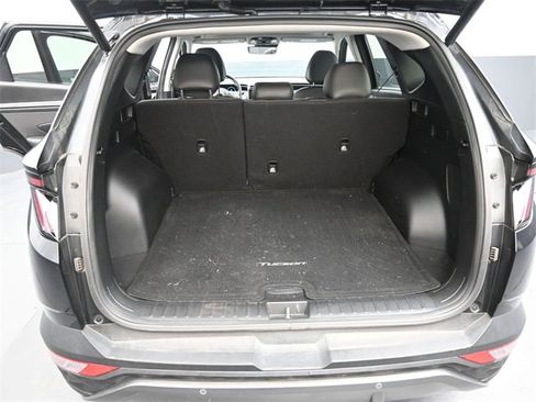Used 2024 Hyundai Tucson Limited image 19