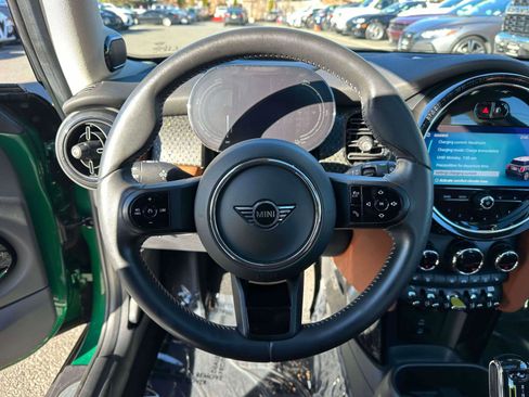 Used 2023 MINI Cooper SE image 12
