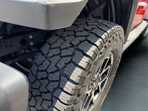 Certified 2024 Jeep Gladiator Rubicon image 29