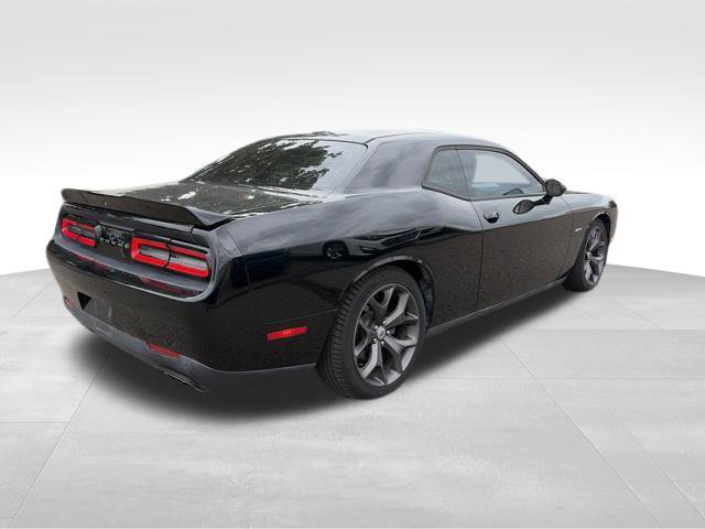 Used 2019 Dodge Challenger R/T RWD image 10