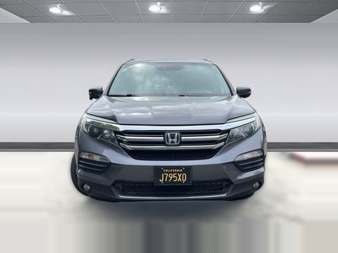 Used 2017 Honda Pilot Touring image 4