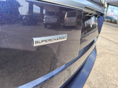 Used 2018 Land Rover Range Rover Long Wheelbase Supercharged image 24