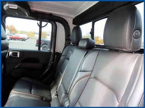 Used 2021 Jeep Gladiator Mojave image 11