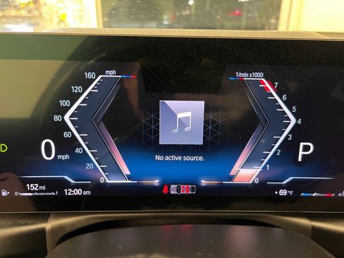 Certified 2023 BMW 330i Sedan w/ M Sport Package image 19