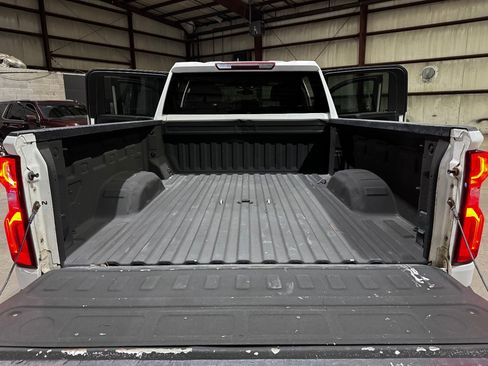 Used 2020 Chevrolet Silverado 3500 LTZ w/ Z71 Off-Road Package image 20