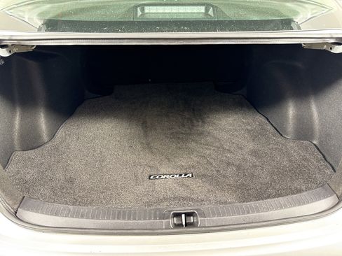 Used 2024 Toyota Corolla LE image 36