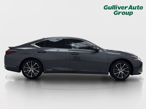 Used 2022 Lexus ES 300h w/ Premium Package FWD image 10