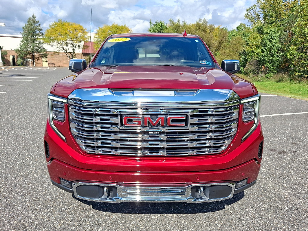 Used 2023 GMC Sierra 1500 Denali w/ Denali Reserve Package AWD/4WD image 5