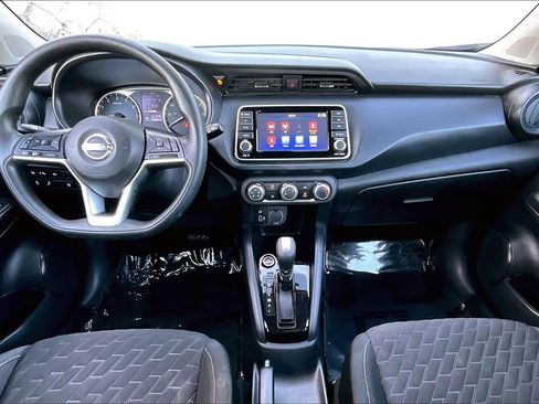 Used 2022 Nissan Kicks S image 7