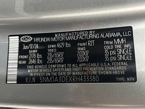 Used 2024 Hyundai Tucson SE image 32