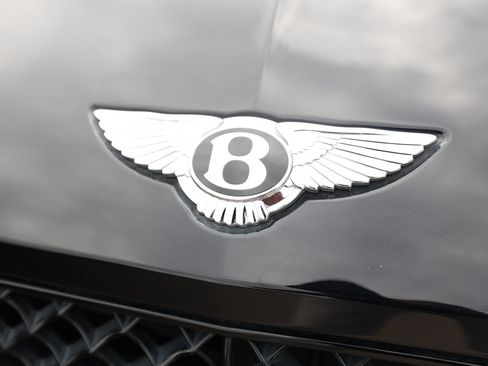 Certified 2023 Bentley Continental GT V8 AWD/4WD image 17