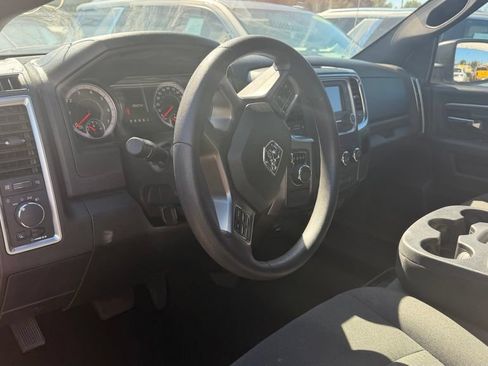 Used 2024 RAM 1500 Warlock RWD image 6