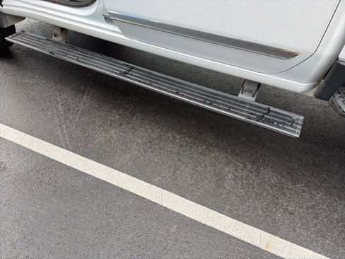 Used 2024 Chevrolet Silverado 2500 High Country w/ Technology Package image 6