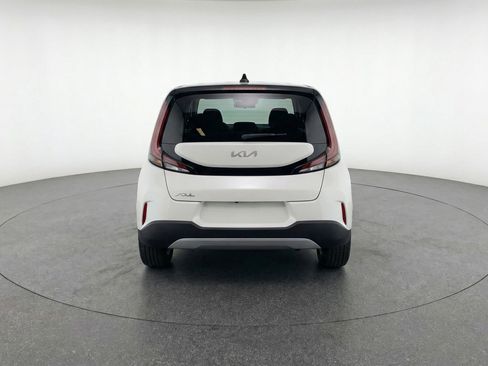 Used 2025 Kia Soul LX w/ LX Technology Package image 7