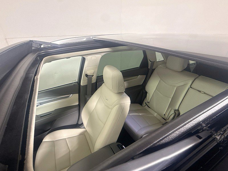 Used 2025 Cadillac XT5 Premium Luxury w/ Technology Package AWD/4WD image 14