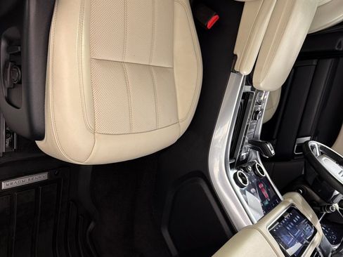 Used 2019 Land Rover Range Rover Sport HSE image 27