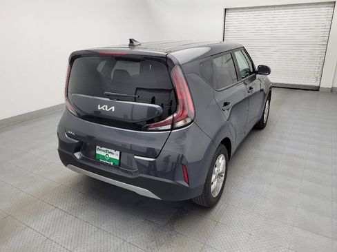 Used 2025 Kia Soul LX image 9