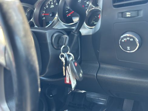 Used 2013 Chevrolet Silverado 1500 LT AWD/4WD image 23