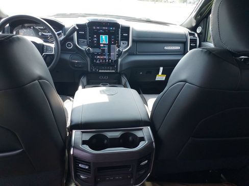 New 2026 RAM 4500 4x4 Crew Cab DRW w/ Laramie Trim Package image 10