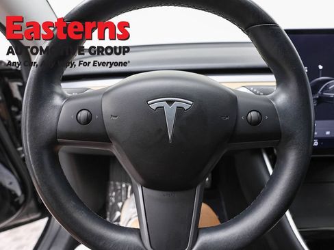 Used 2018 Tesla Model 3 Long Range AWD/4WD image 10