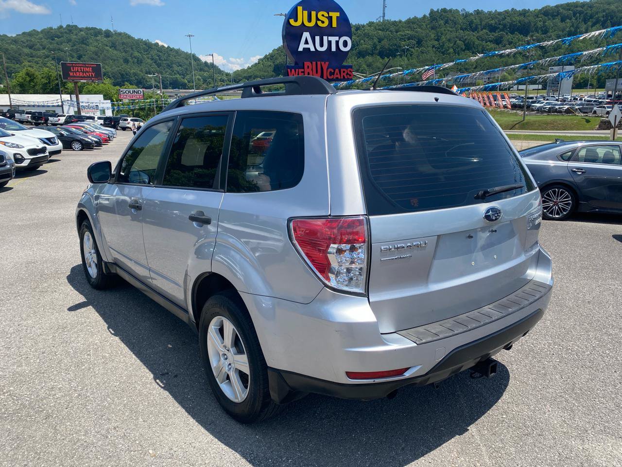 Used 2013 Subaru Forester 2.5X w/ Popular Pkg 1 AWD/4WD image 5