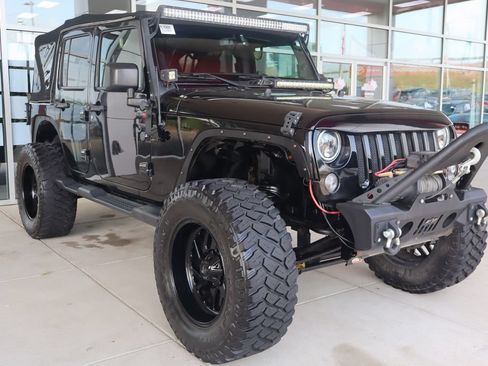 Used 2015 Jeep Wrangler Unlimited Sport w/ Quick Order Package 24S AWD/4WD image 1