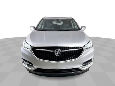 Used 2021 Buick Enclave Essence FWD image 3