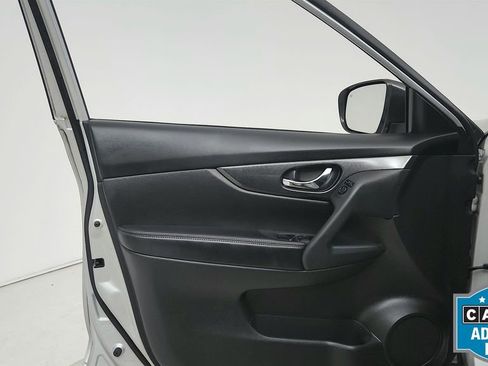 Used 2015 Nissan Rogue SL FWD image 26