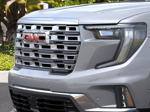New 2026 GMC Acadia Denali w/ Super Cruise Package FWD image 13