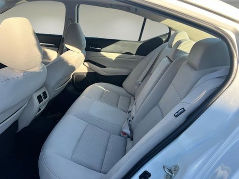 Used 2020 Nissan Altima 2.5 SV image 11