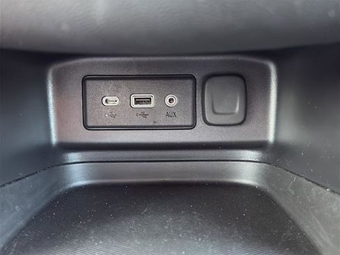 Certified 2023 Chevrolet Equinox LT w/ LPO, Floor Liner Package image 23