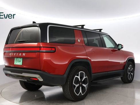 Used 2023 Rivian R1S Adventure AWD/4WD image 3