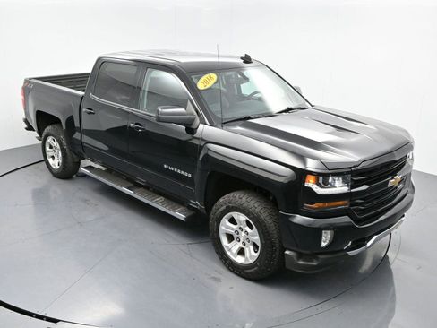 Used 2018 Chevrolet Silverado 1500 LT w/ All Star Edition image 30