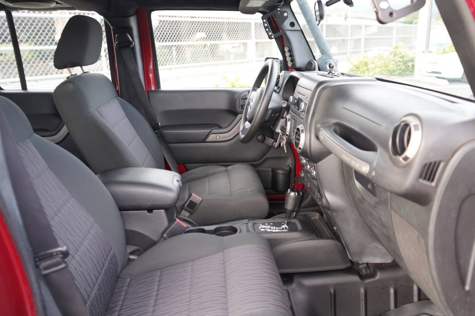 Used 2012 Jeep Wrangler Unlimited Sport AWD/4WD image 17
